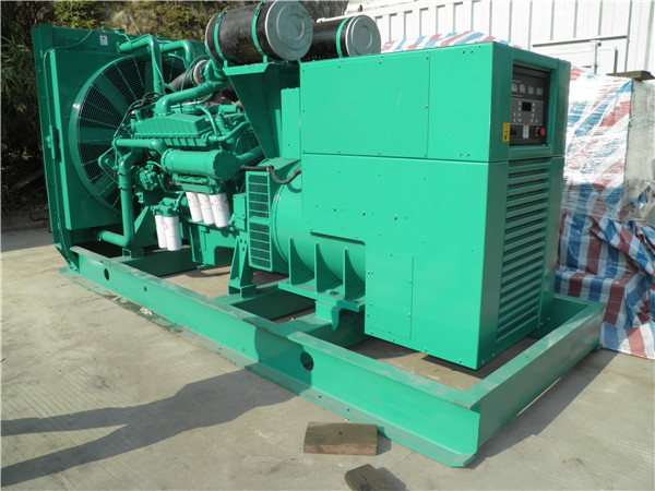 梅县出租发电机 发电机组厂家：柴油发电机组的控制屏的作用是什么？