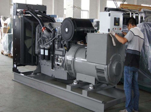 梅县柴油发电机空气滤清器堵塞会对发电机组产生哪些影响？