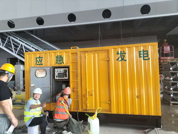 梅县怎样判断空气滤清器是否需要更换？