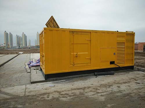 梅县合同中关于乙方责任导致工期延误的赔偿标准应该如何制定？